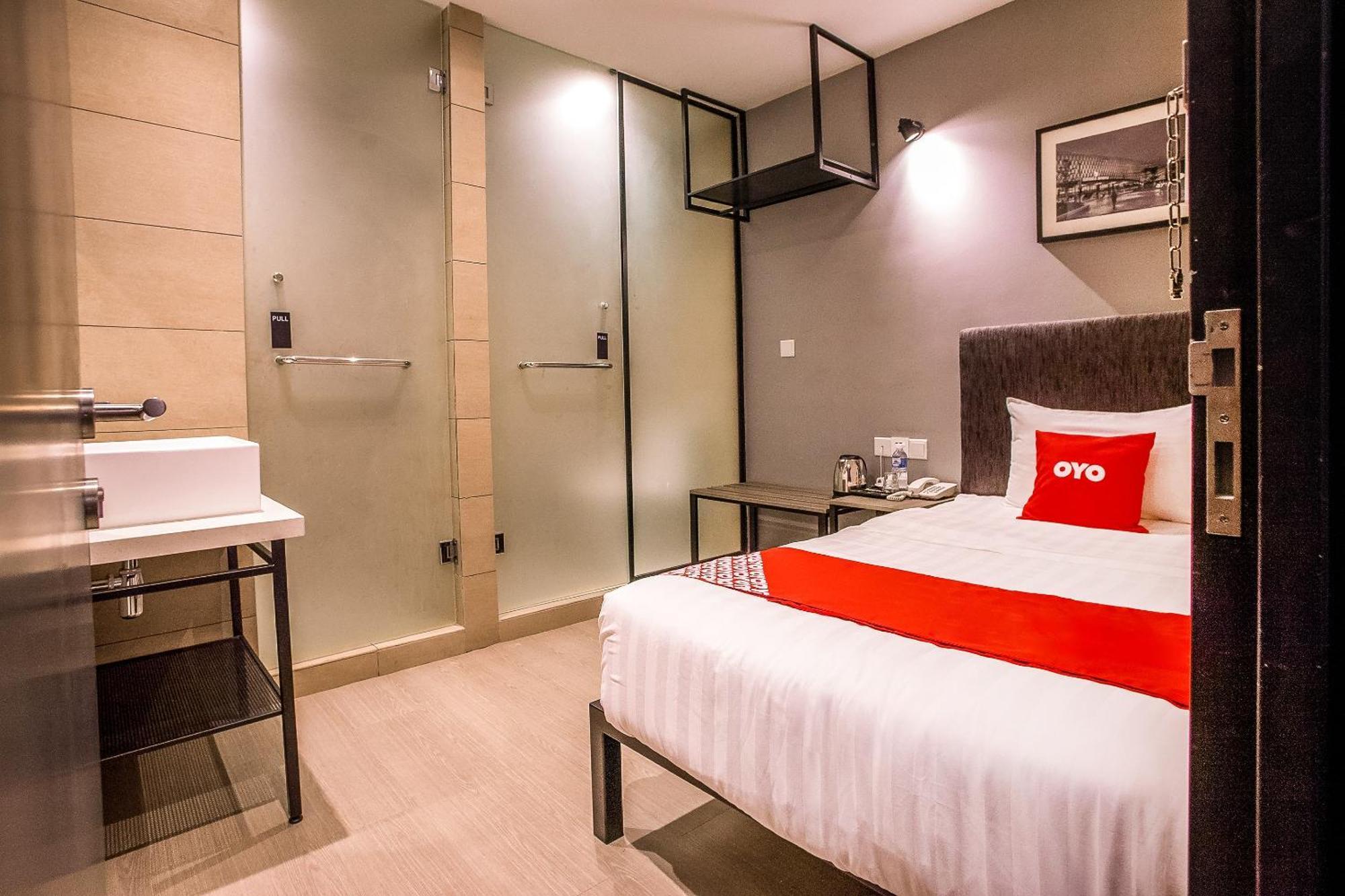 Oyo 89576 Mokka Hotel Kuala Lumpur Exterior photo
